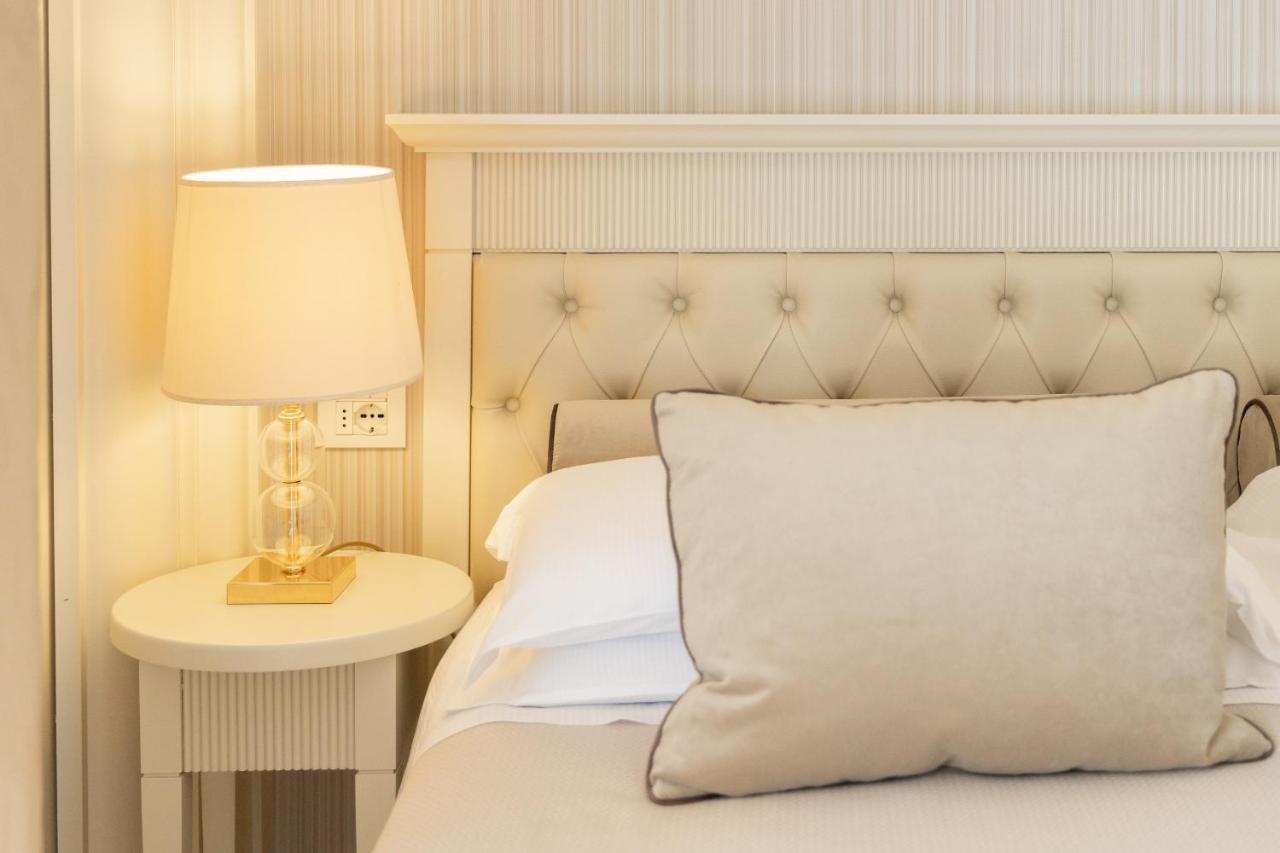Hotel Feldberg Riccione Ngoại thất bức ảnh