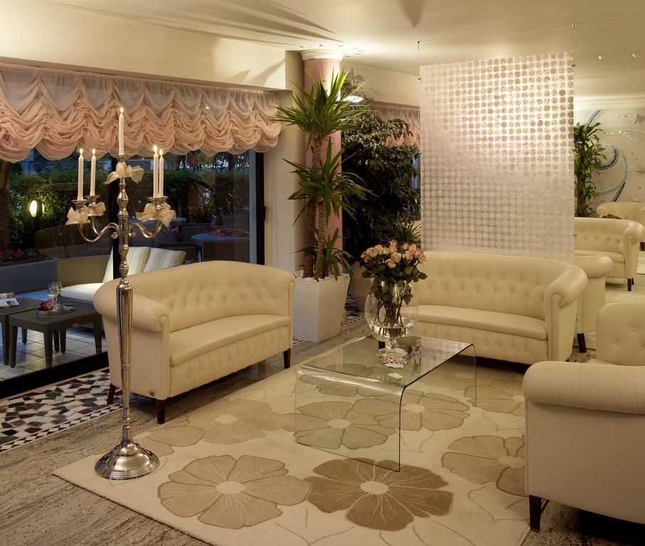 Hotel Feldberg Riccione Ngoại thất bức ảnh