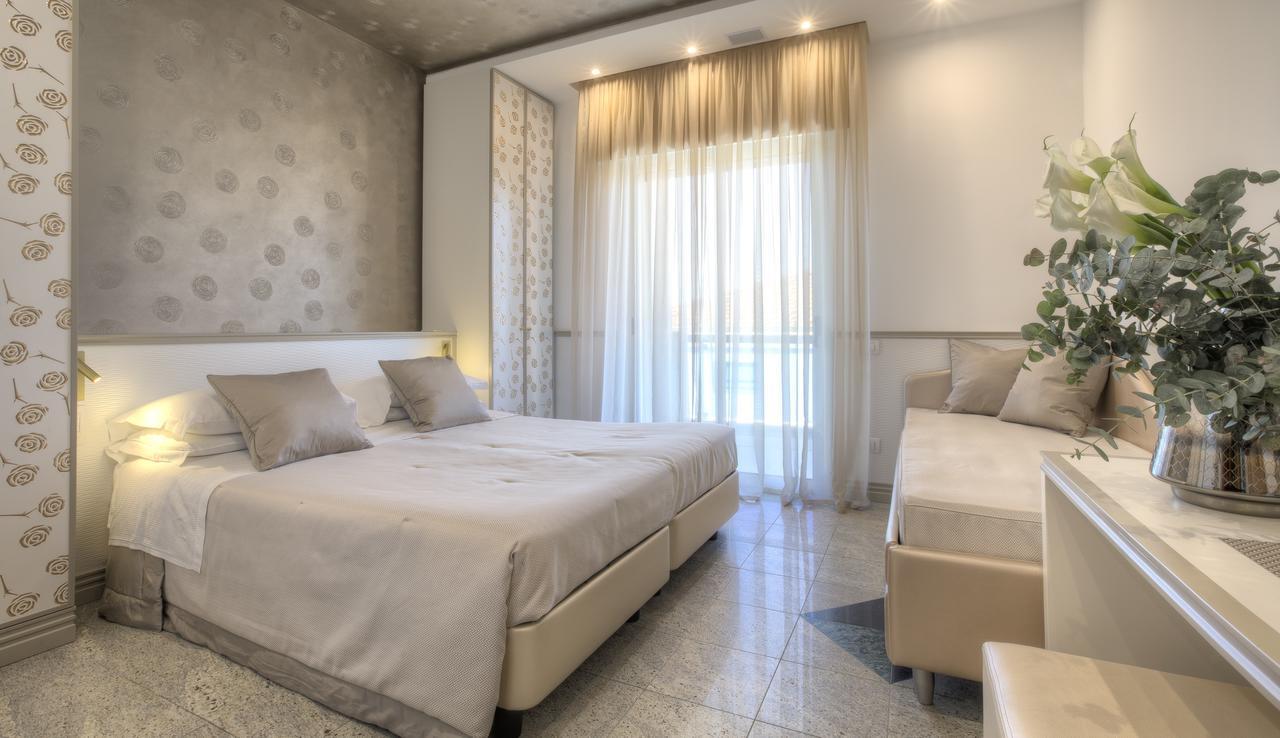 Hotel Feldberg Riccione Ngoại thất bức ảnh