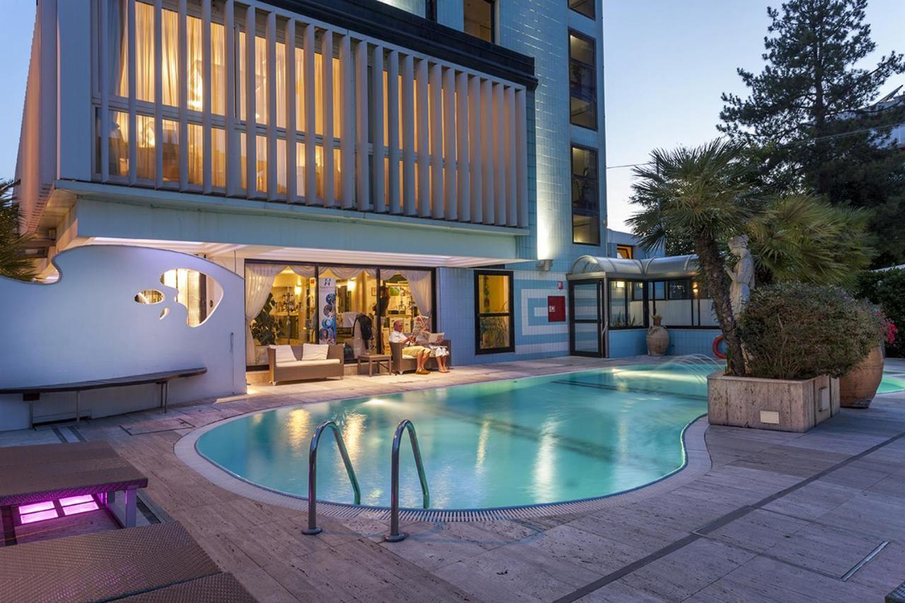 Hotel Feldberg Riccione Ngoại thất bức ảnh